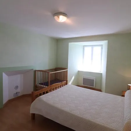 Maison De Caractere Renovee Proche Plomb Du Cantal ~ Wi-fi, Cheminee, Jardin, Animaux Acceptes - Fr-1-742-329 *