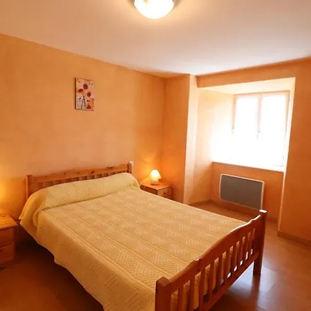 Casa vacanze Maison De Caractere Renovee Proche Plomb Du Cantal ~ Wi-fi, Cheminee, Jardin, Animaux Acceptes - Fr-1-742-329