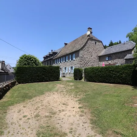 Casa vacanze Maison De Caractere Renovee Proche Plomb Du Cantal ~ Wi-fi, Cheminee, Jardin, Animaux Acceptes - Fr-1-742-329 *